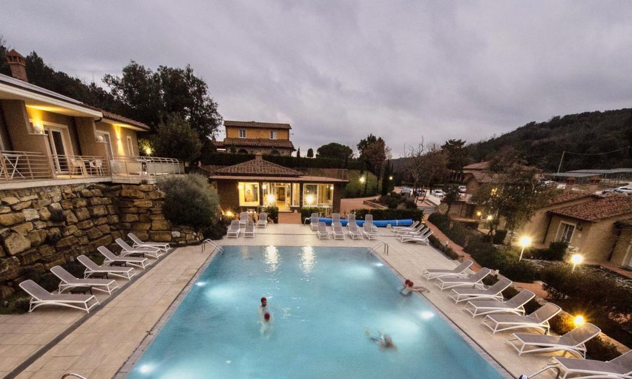 Apartments In Residence With Swimming Pool In Monteverdi Marittimo Exterior foto
